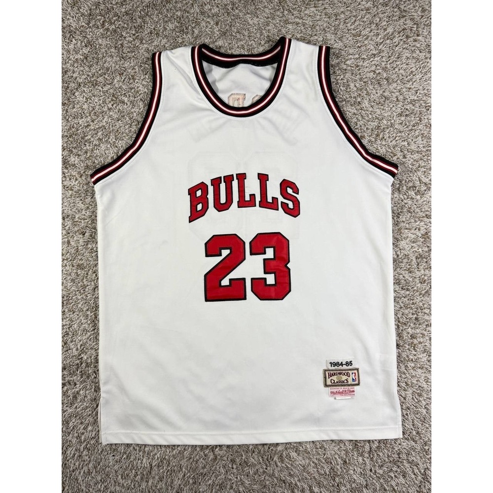 Mitchell Ness 1984-85 Chicago Bulls Michael Jordan White Jersey Size 44